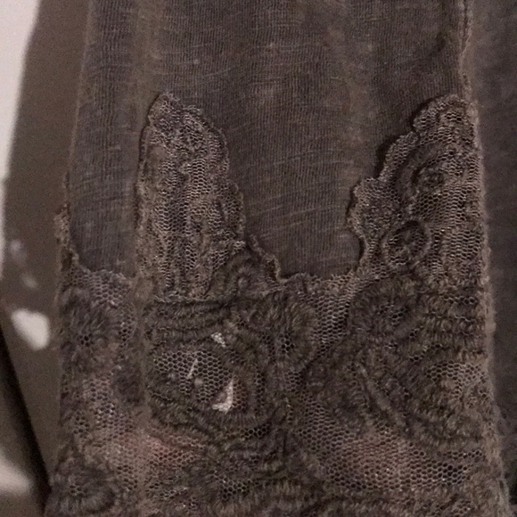 Top - Picture 2 of 3